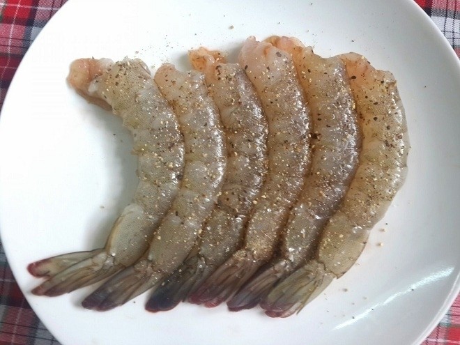 Tôm lột vỏ