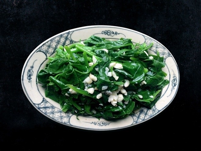 xào mồng tơi