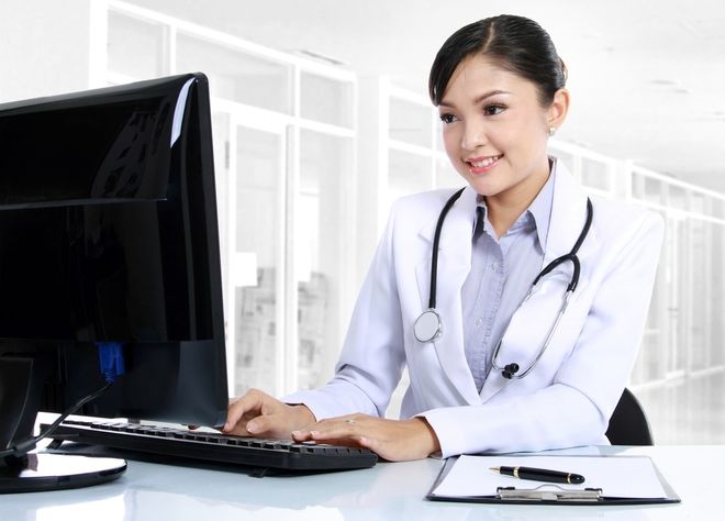 các bác sĩ sản khoa với nhiều kinh nghiệm sẽ giải đáp những thắc mắc ấy