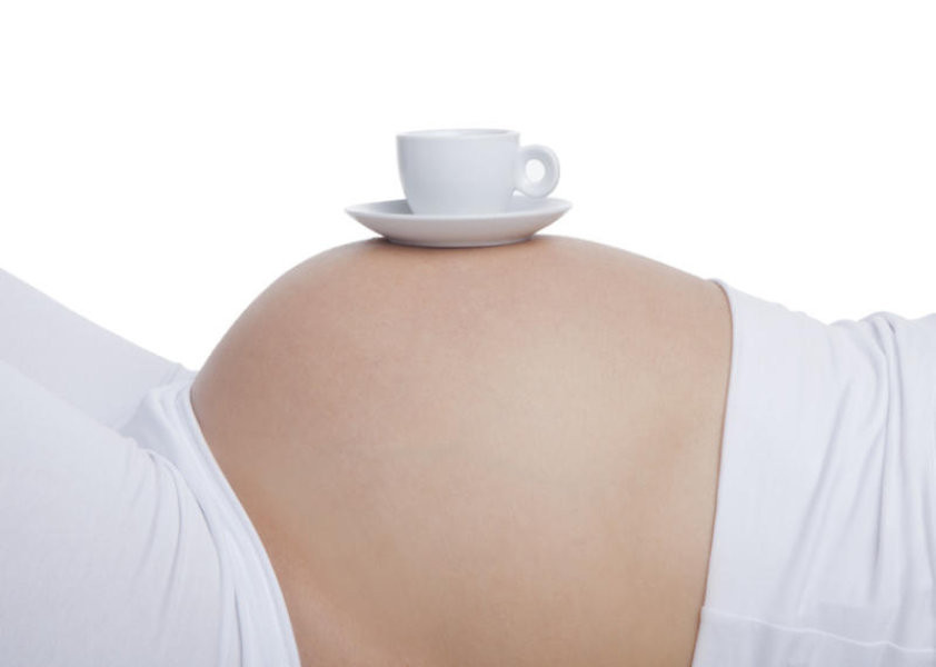 bà bầu uống cà phê hấp thụ sắt kém
