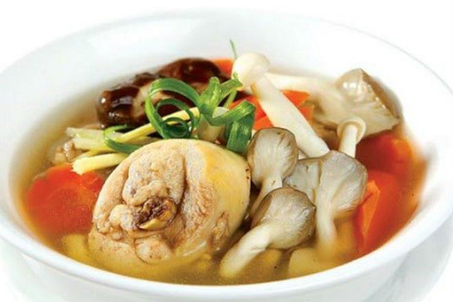canh gà nấm