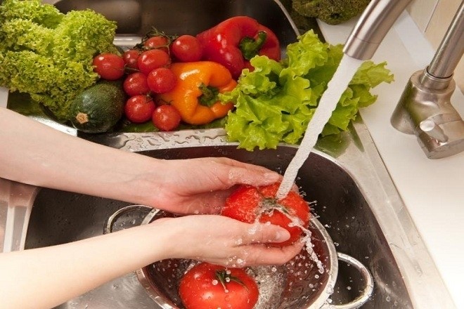 Mẹ bầu cần giữ thói quen rửa tay trước khi ăn