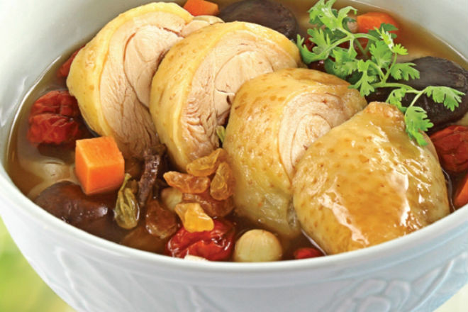 cách nấu canh gà hạt sen