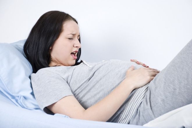 Động thai là dấu hiệu nguy hiểm nếu mẹ không xử lý kịp thời