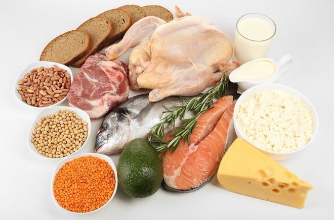các món cháo ăn dặm cho bé cần đảm bảo 4 nhóm thực phẩm