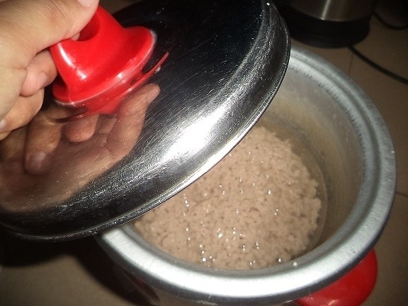kiểm tra trong quá trình nấu nước cốt dừa