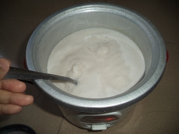 nấu nước cốt dừa