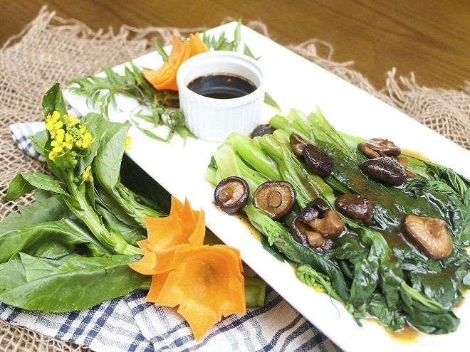 cải xào nấm