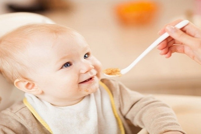 dinh dưỡng cho bé ăn các món ăn dặm