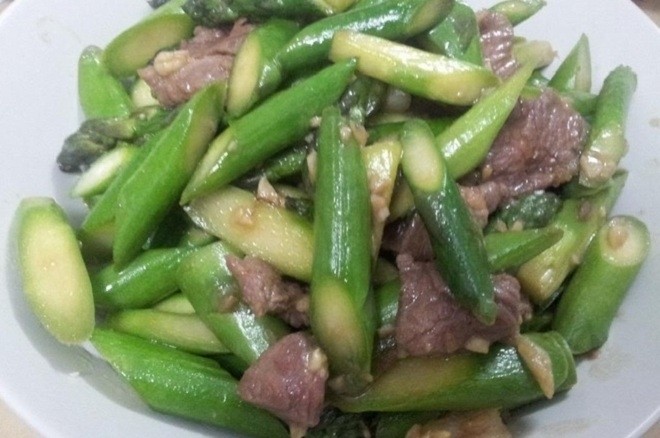 măng tây xào thịt bò