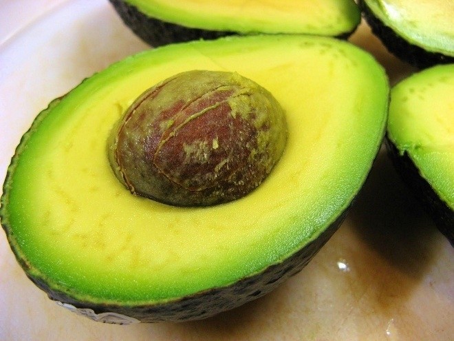 nửa quả bơ