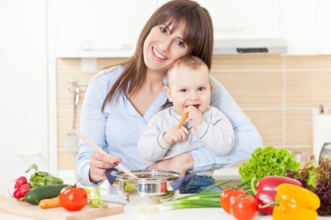 mẹ ăn nhiều thực phẩm nhuận tràng là cách chữa táo bón cho trẻ sơ sinh hiệu quả