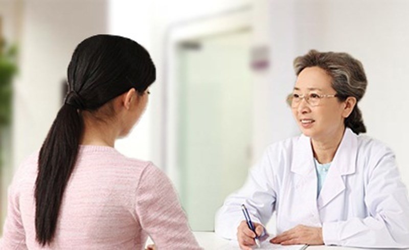 bà bầu nên gặp bác sỹ về trường hợp lỡ uống cao ích mấu
