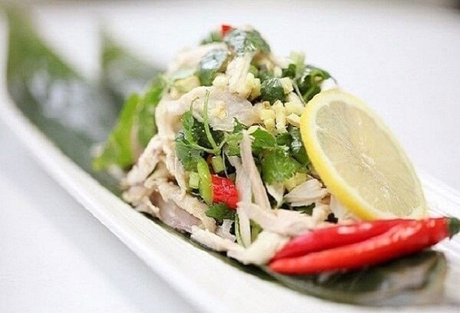 gỏi gà hành tây