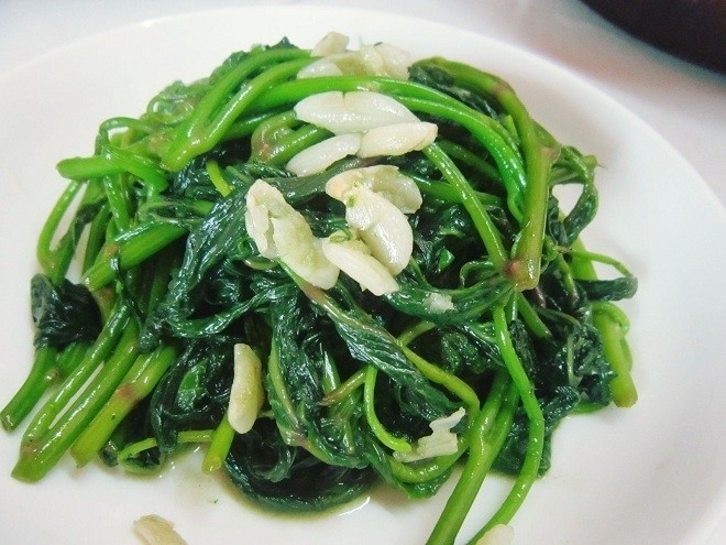rau lang xào tỏi