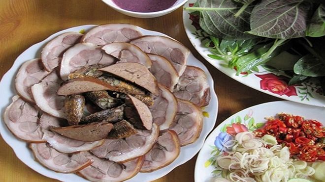 thái thịt chó