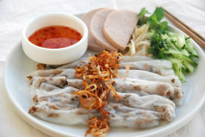 nước mắm chấm kèm bánh cuốn