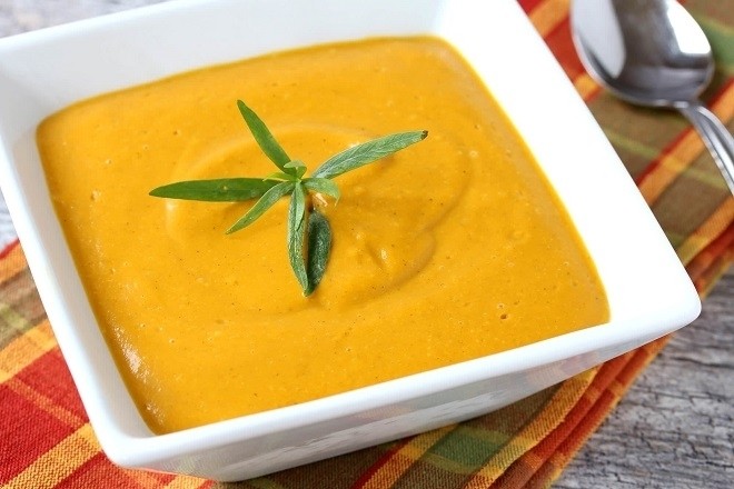cách nấu bột trứng cho bé ăn dặm