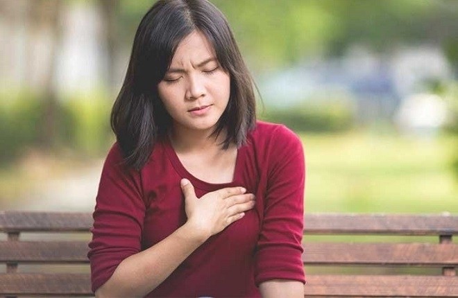 đau tức ngực