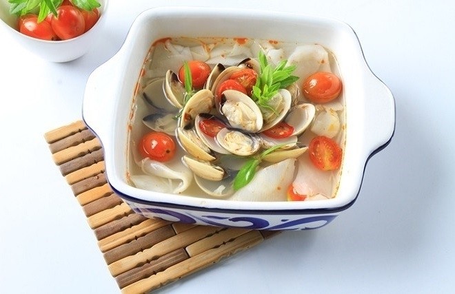 nghêu nấu măng chua