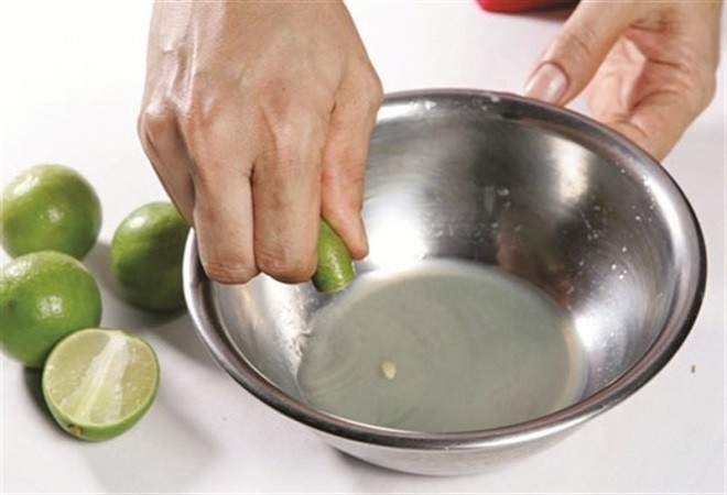 vắt nước cốt chanh