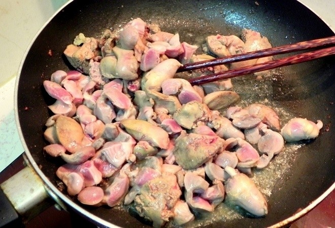 xào lòng mề gà