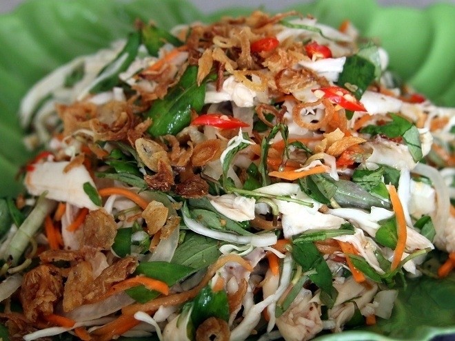 gỏi gà cà rốt hành tây