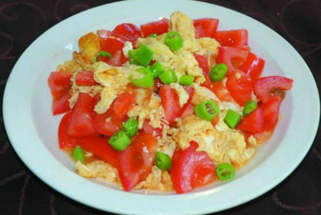 trứng chiên cà chua