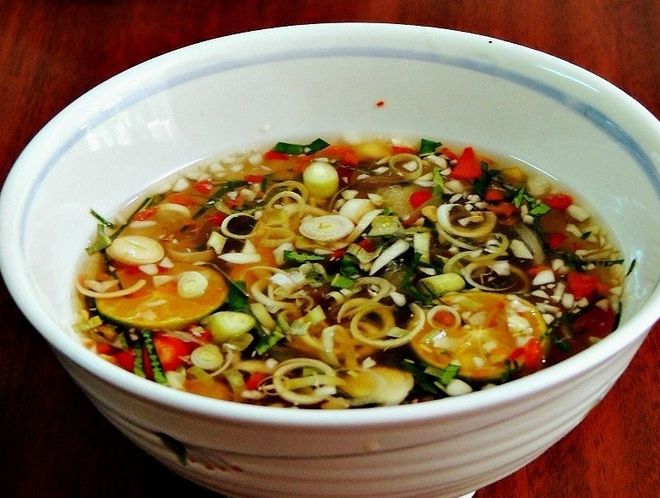 chén nước mắm sả ớt