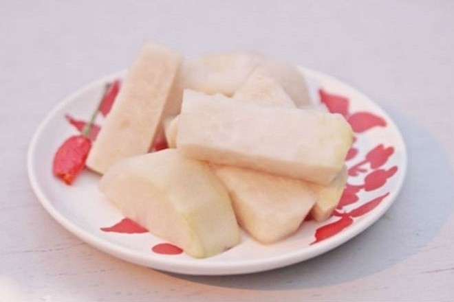 su hào muối giúp giải ngán hiệu quả
