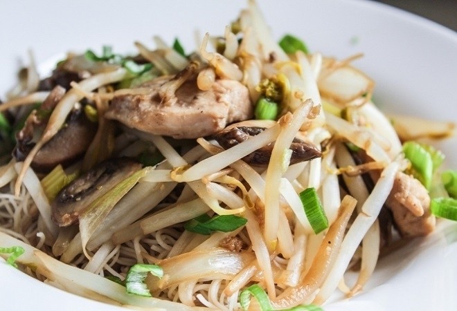 lòng gà xào giá