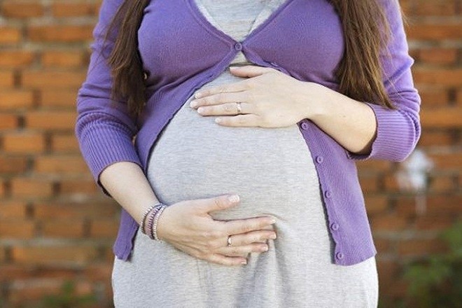 Các mẹ có thể dựa vào ngày dự sinh để tính thời điểm em bé chào đời