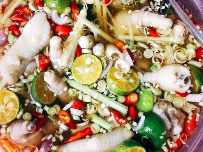 chân gà ngâm chua ngọt