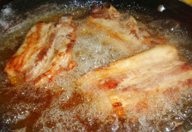 chiên thịt ba chỉ