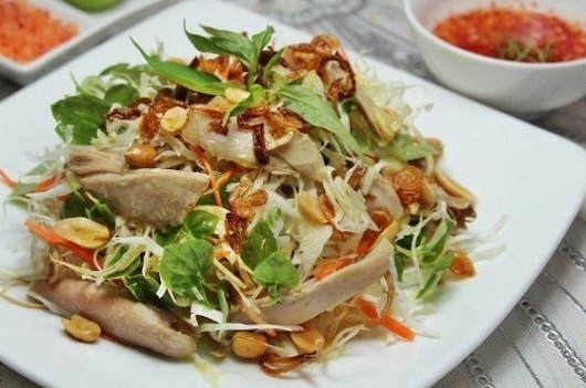 nộm bắp cải với gà