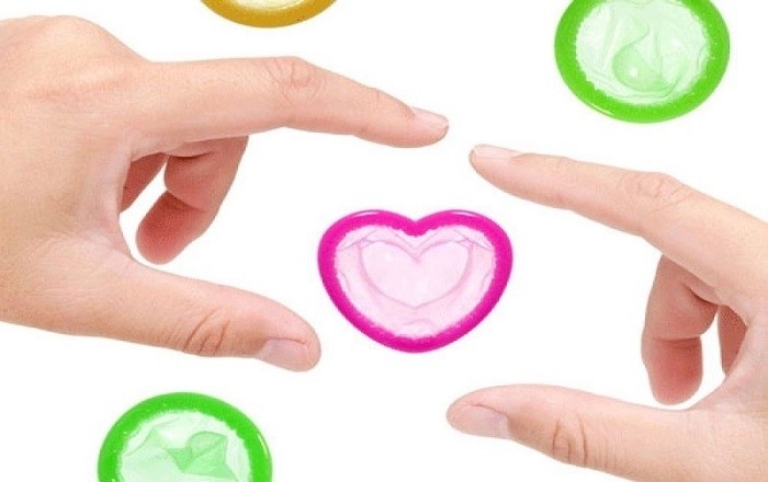 Sử dụng bao cao su thay vì thuốc tránh thai khẩn cấp