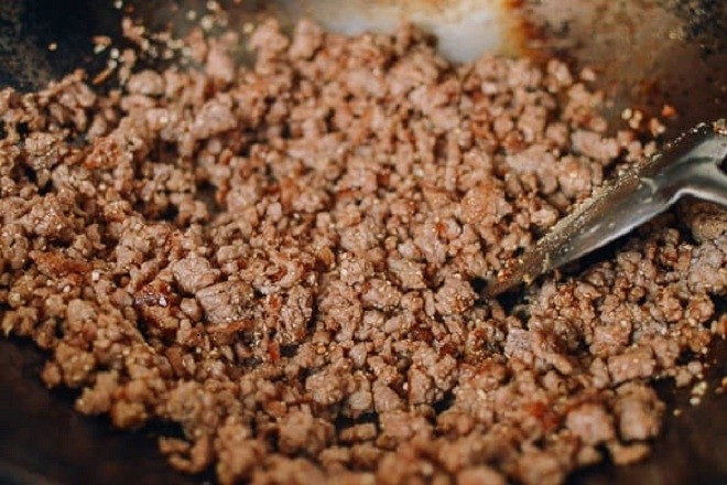 Xào chim bồ câu với gia vị vừa ăn