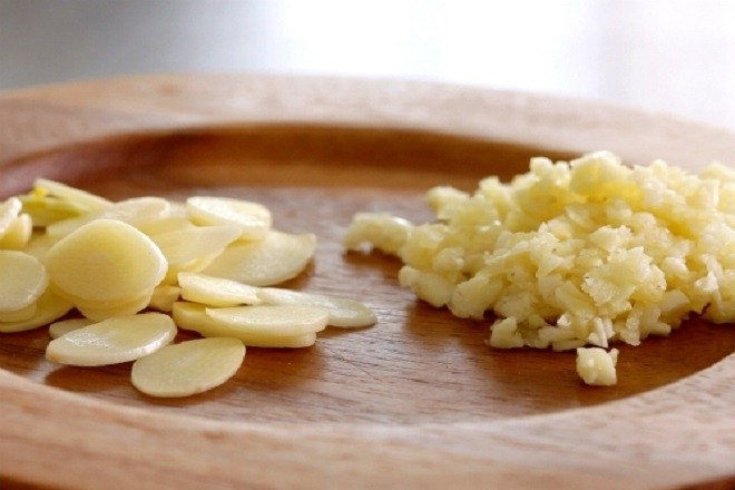 tỏi thái nhỏ băm nhuyễn