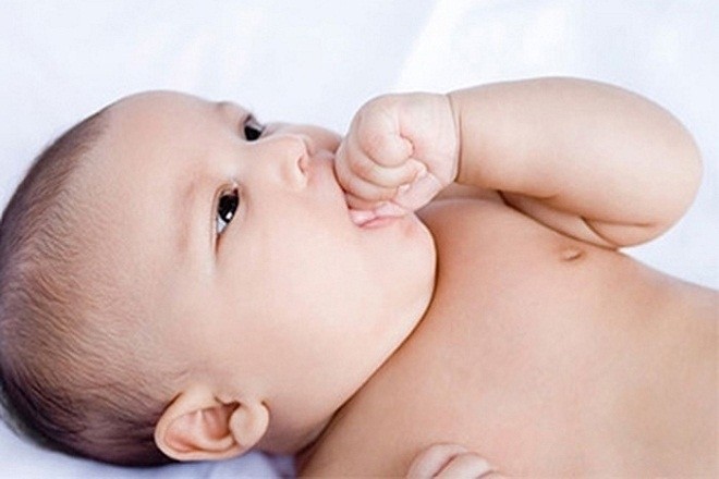 trẻ sơ sinh bị ho có đờm là tình trạng phổ biến ở trẻ