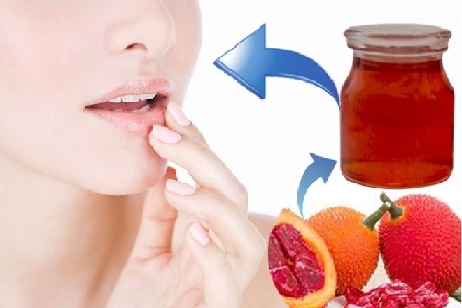 dầu gấc dưỡng môi