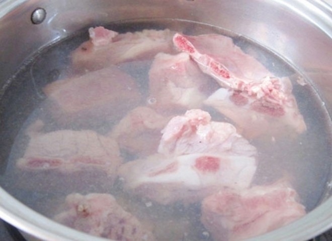luộc sườn
