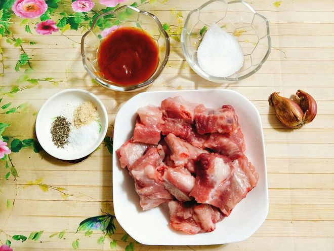 nguyên liệu sườn xào chua ngọt miền Bắc