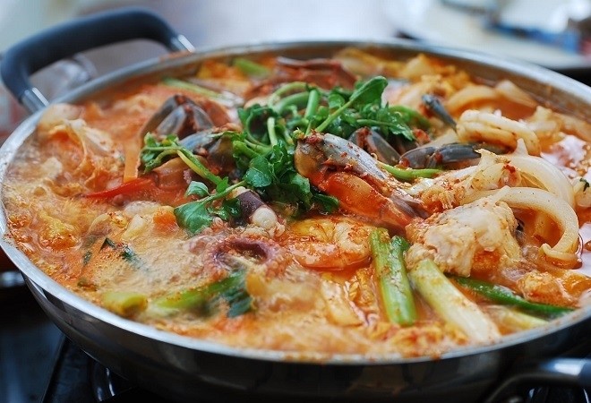 lẩu thái hải sản
