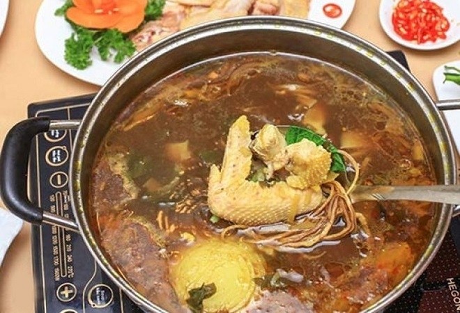 nồi lẩu thái gà