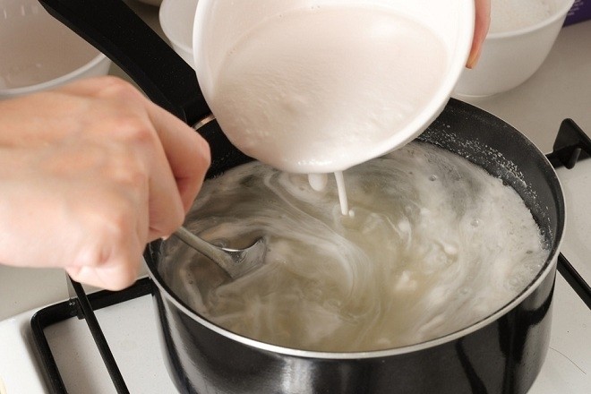 nấu bột rau câu