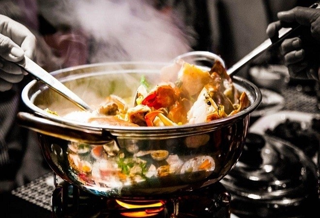 nồi lẩu ngon tỏa hương thơm hấp dẫn