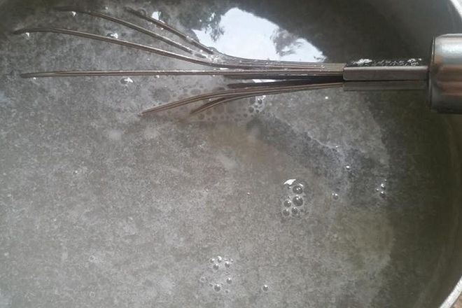 nấu hỗn hợp rau câu dừa