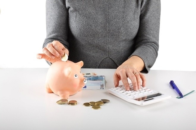 xem xét giá thành của các loại máy