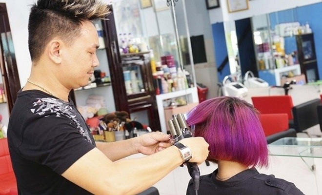 tiem-uon-toc-re-dep-o-tphcm-le-sang-salon