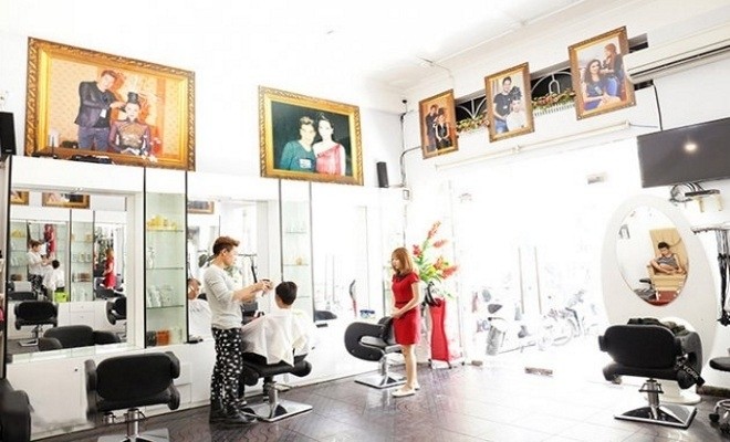 tiem-uon-toc-re-dep-o-tphcm-salon-hollywood